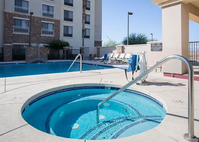 Hilton Garden Phoenix/avondale 3*
